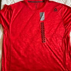 Men’s XL Reebok workout shirt